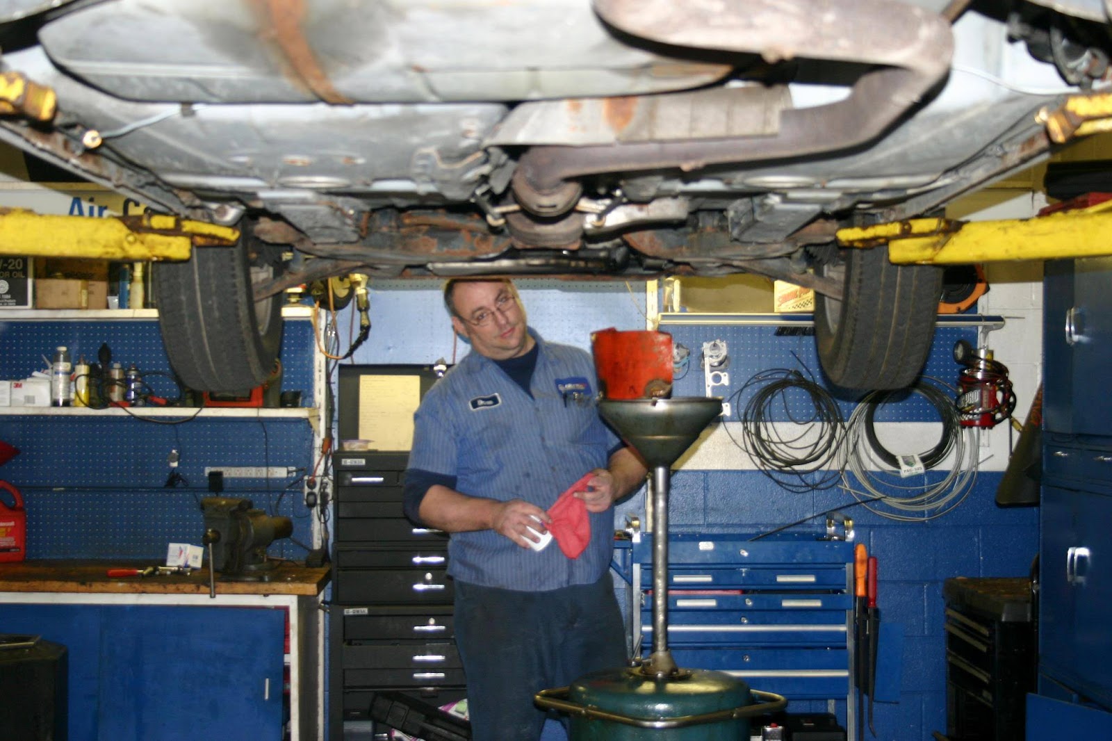 13 and Crooks Auto Repair/Gas Station in Royal Oak