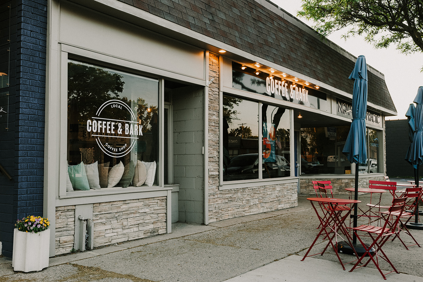 Coffee & Bark — photo