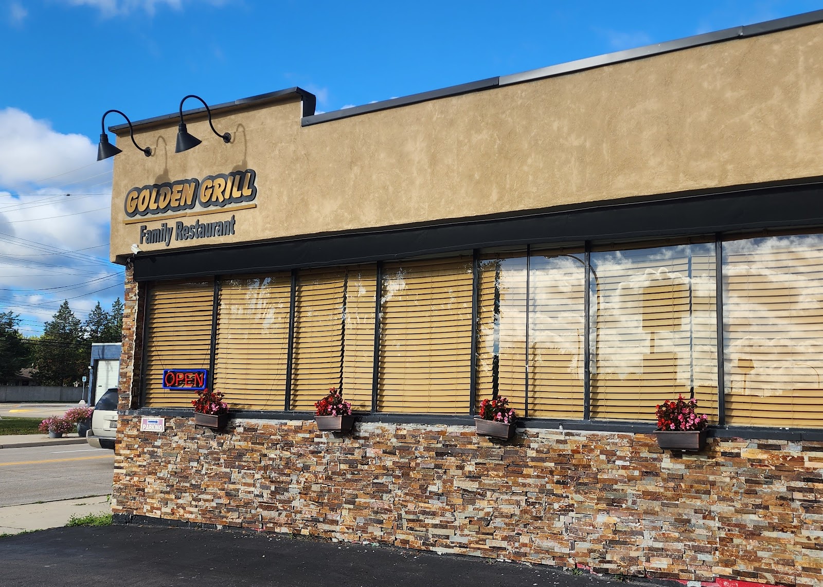 Golden Grill — photo