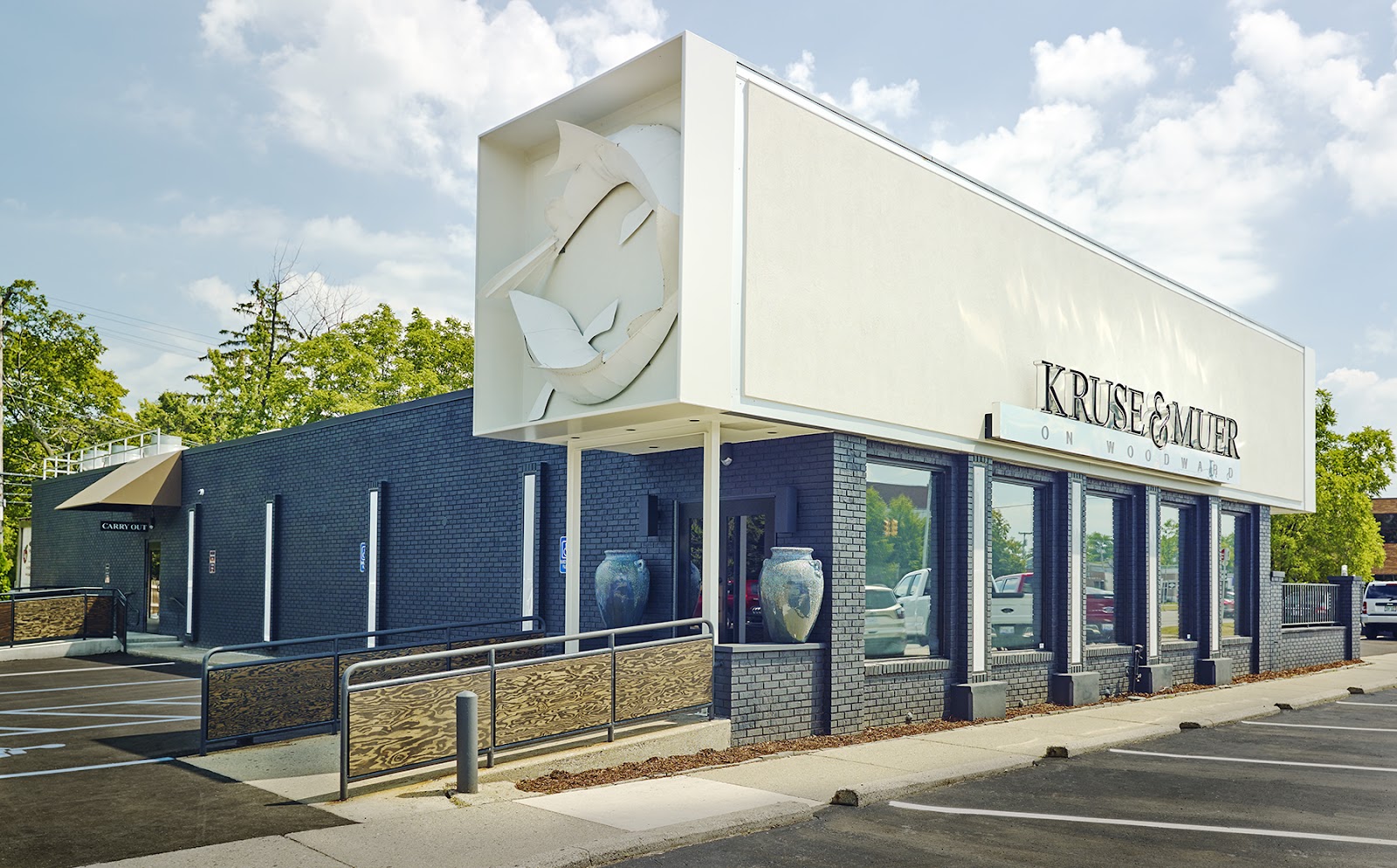 Kruse & Muer on Woodward — photo