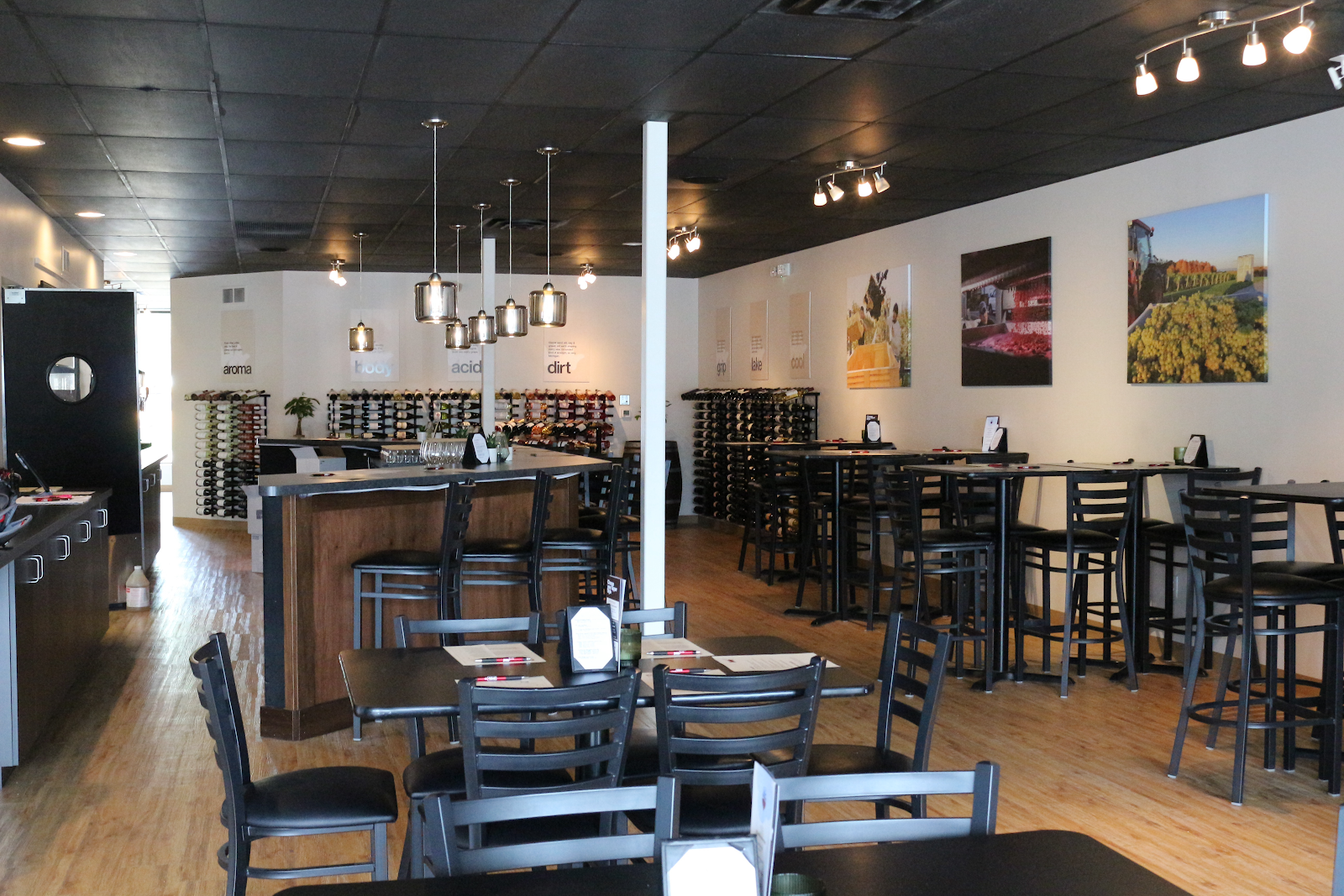 Michigan By The Bottle Tasting Room-Royal Oak in Royal Oak