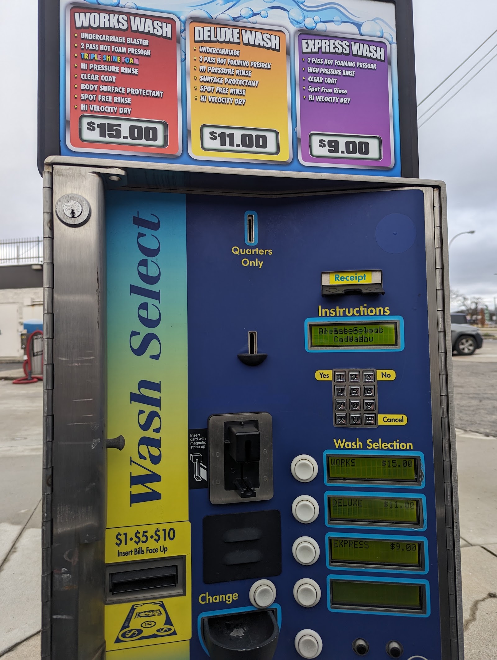 Mobil Touchless Car Wash — photo