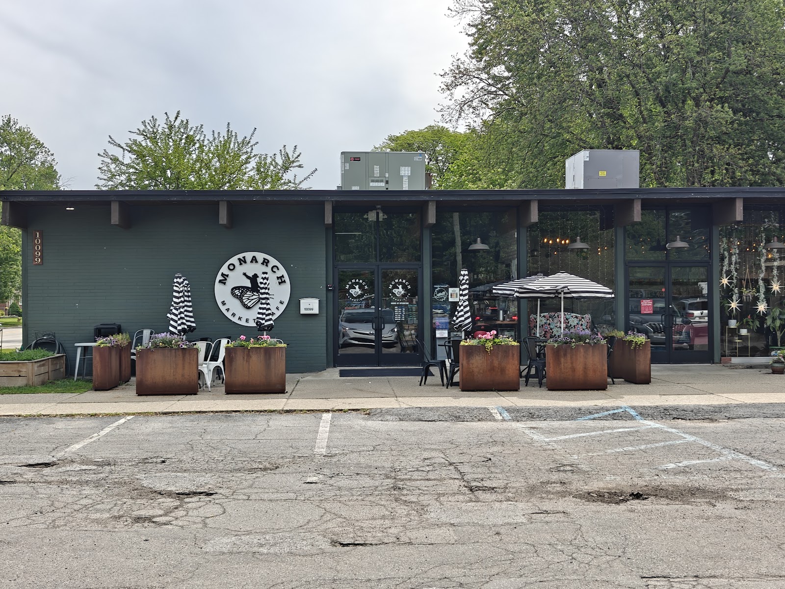 Monarch Market Cafe — photo
