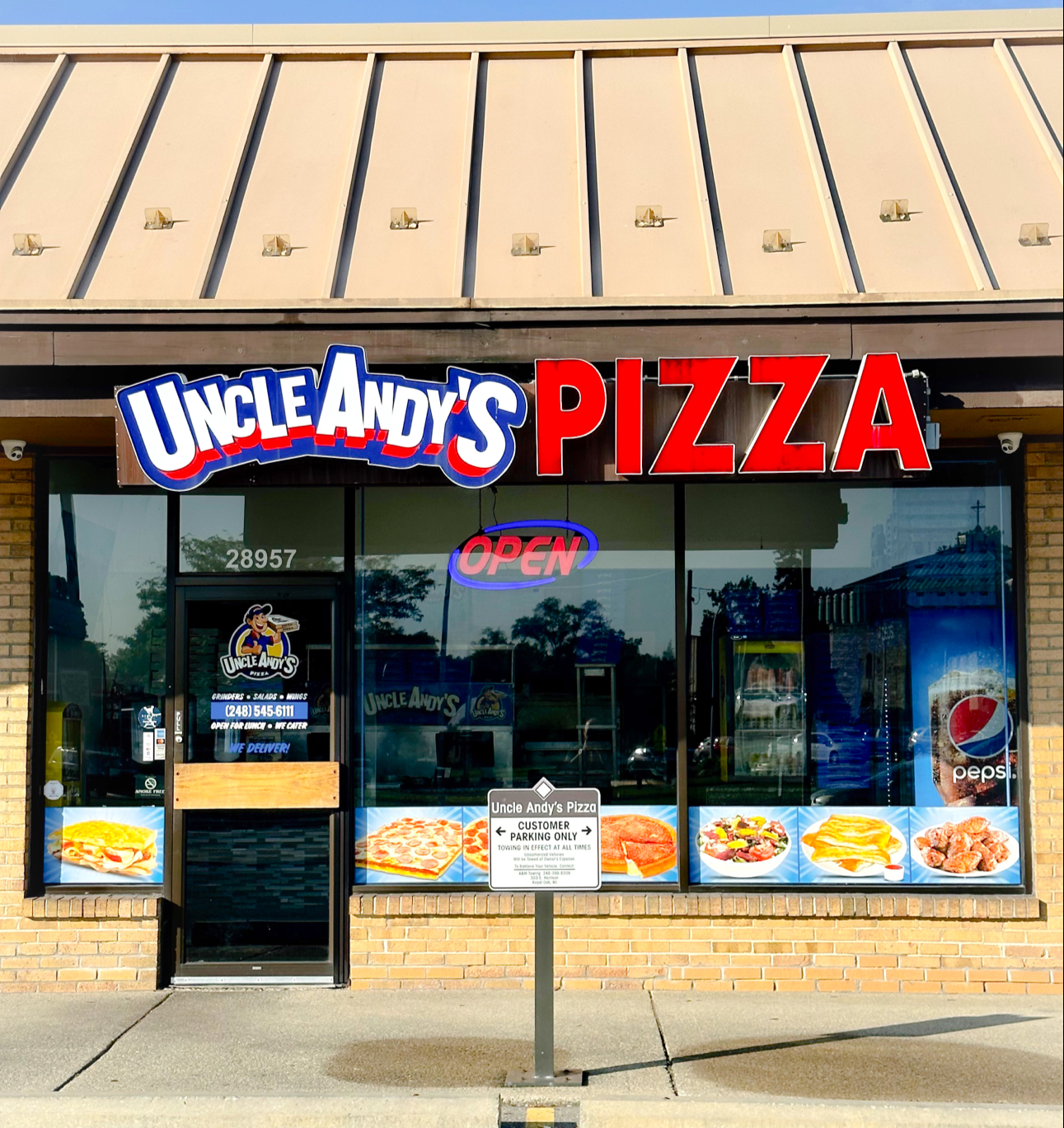 Uncle Andy's Pizza in Berkley